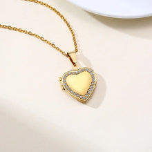 Load image into Gallery viewer, Romantic Heart Locket
