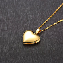 Load image into Gallery viewer, Romantic Heart Locket
